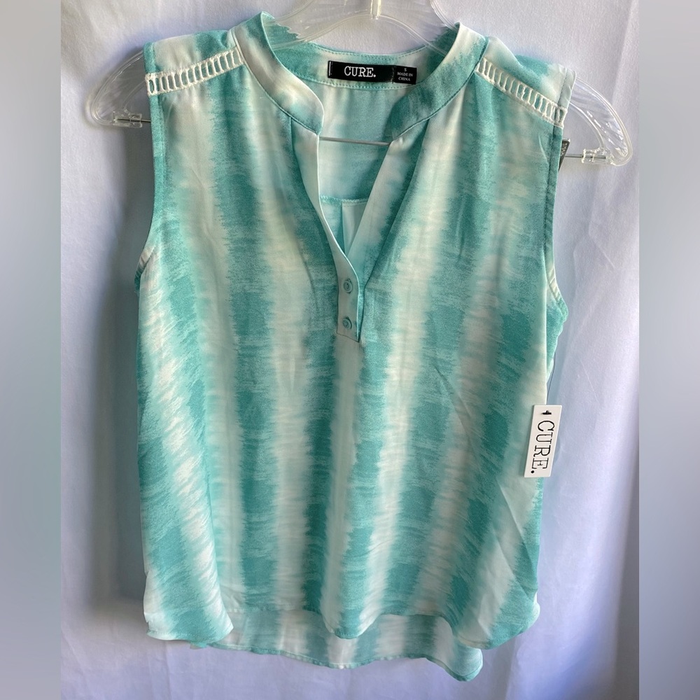NWT; Sleeveless blouse; CURE.; Size S; Ombre green vertical striped